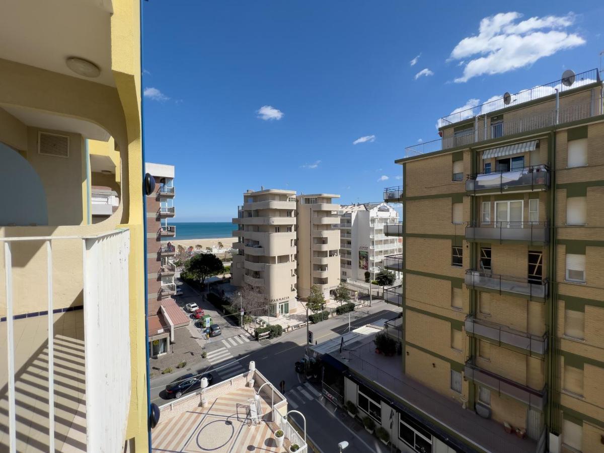 Hotel Soleblu Rímini Exterior foto